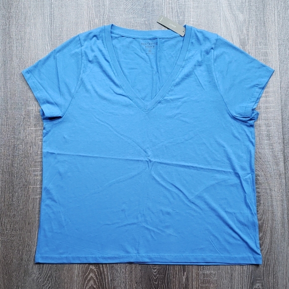 J. Crew Tops - J.Crew Mercantile V-neck broken-in T-shirt